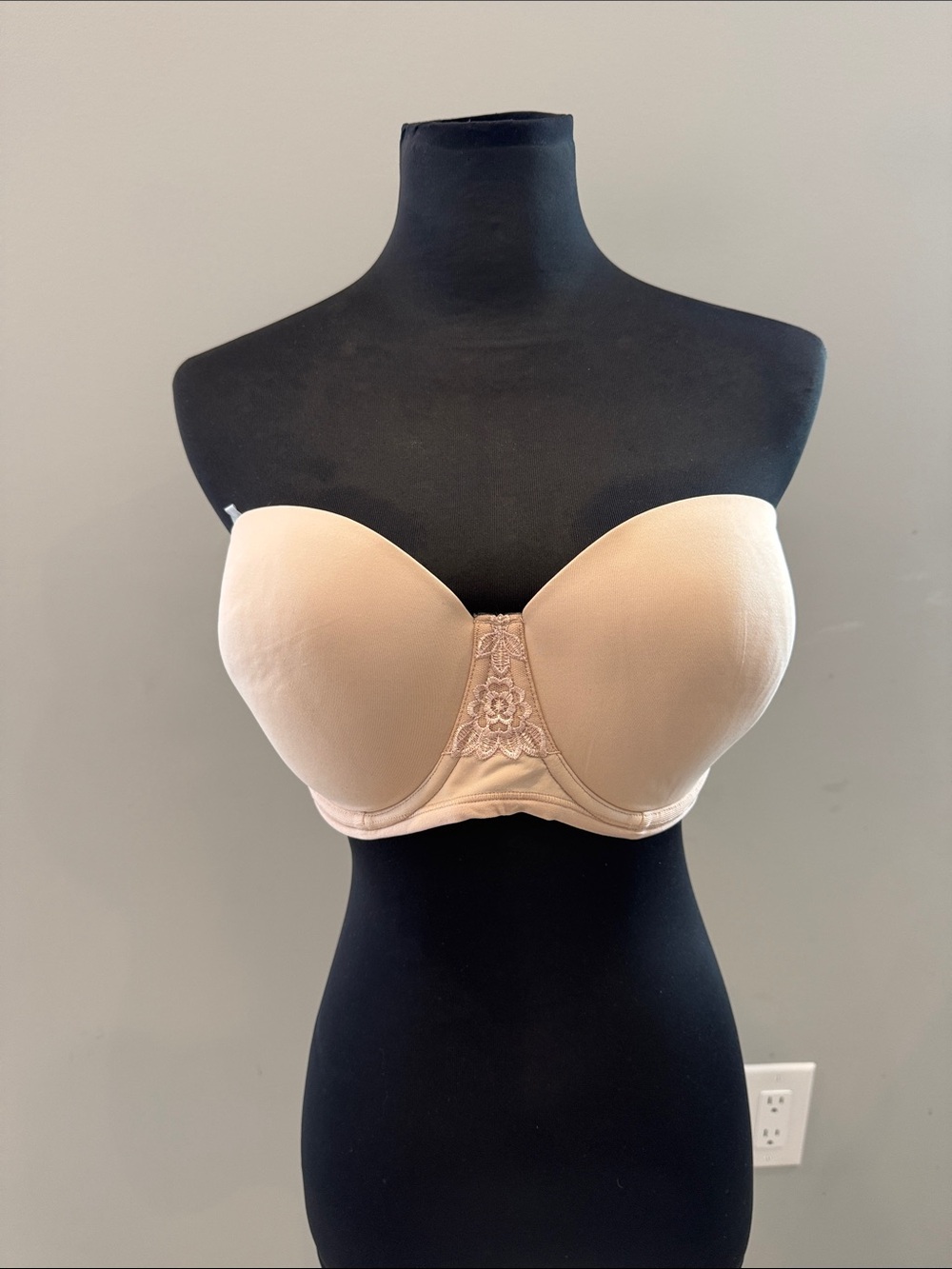 Vanity Fair Beige Strapless Bandeau Bra with Lace Accent